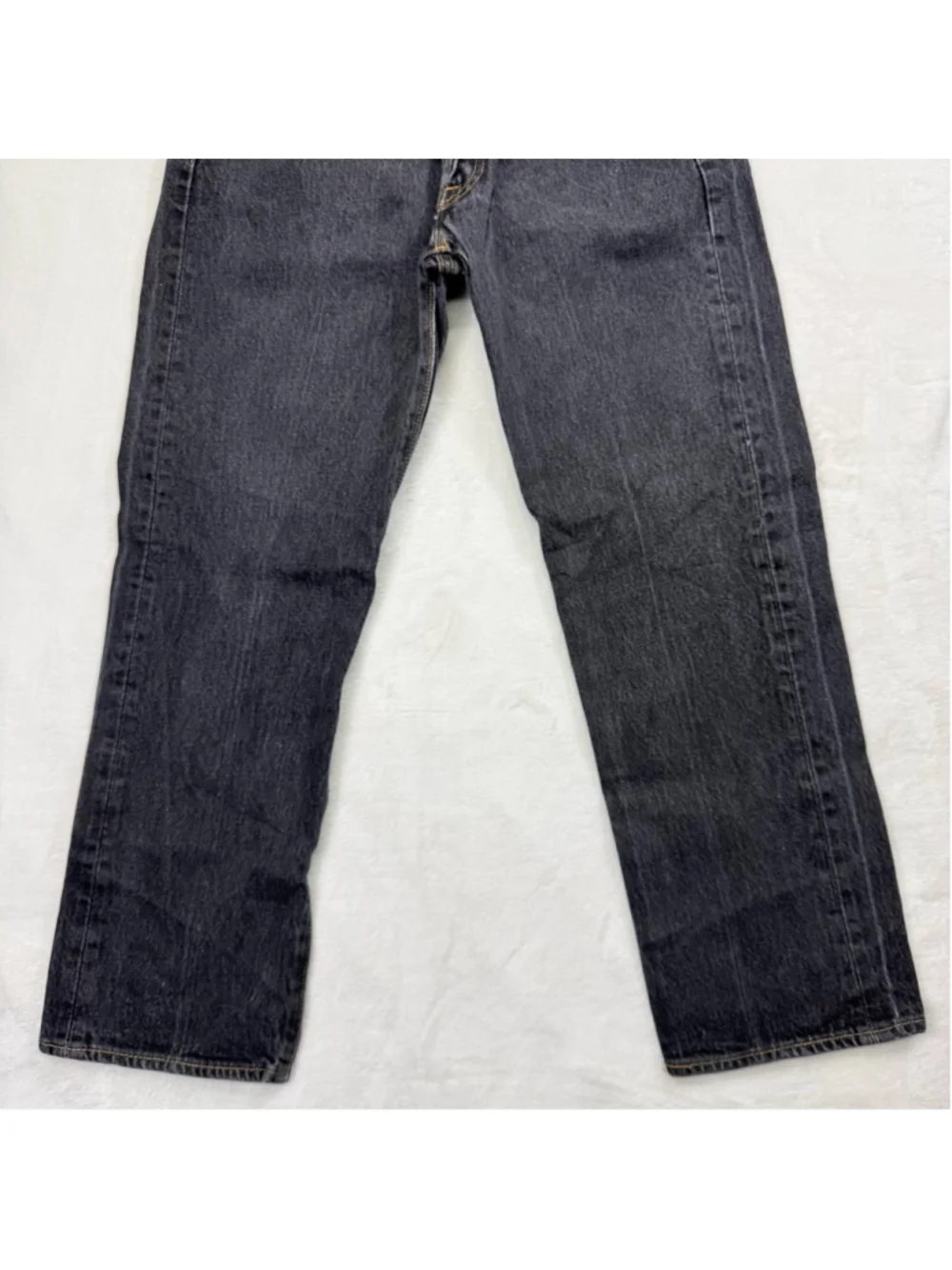 Men's Levi's 501 32x30 Button Fly Straight Leg Jeans Black (Actual 32x28)